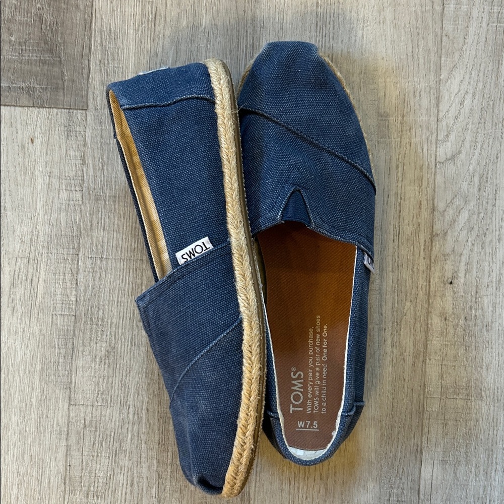 TOM’S Denim Sz 7.5 - Picture 2 of 5